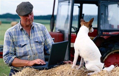 farmer-laptop_1929105c.jpg farmer-laptop_1929105c.jpg